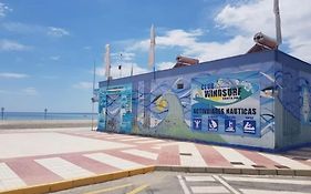 Apartamento frente al mar, familiar y acogedor.